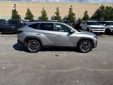 More photos of 2025 Hyundai Tucson SEL at ALM Hyundai West, GA