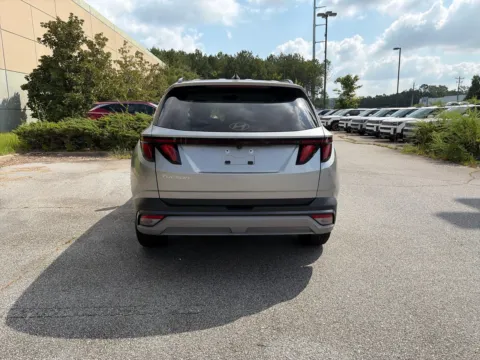 More photos of 2025 Hyundai Tucson SEL at ALM Hyundai West, GA