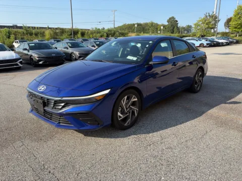 Photos of 2025 Hyundai Elantra SEL Convenience for sale in Lithia Springs, GA at ALM Hyundai West
