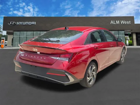 More photos of 2025 Hyundai Elantra SEL Sport at ALM Hyundai West, GA