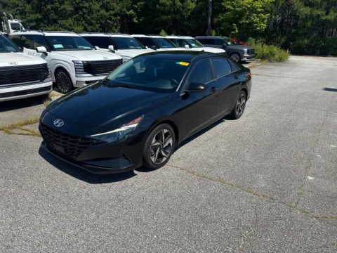 Black 2023 Hyundai Elantra SEL for sale in Lithia Springs, GA