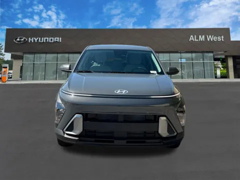 Photos of 2027 Hyundai Kona SE for sale in Lithia Springs, GA at ALM Hyundai West