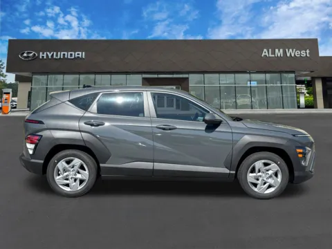 More photos of 2027 Hyundai Kona SE at ALM Hyundai West, GA
