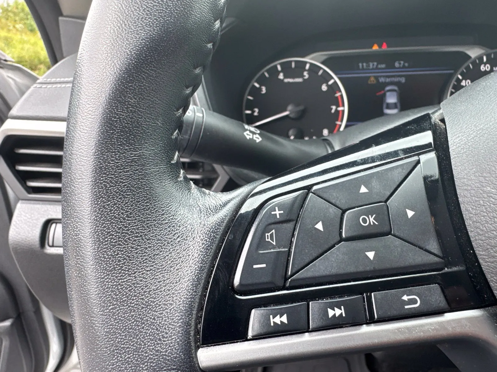 2021 Nissan Altima SV - Photo 15