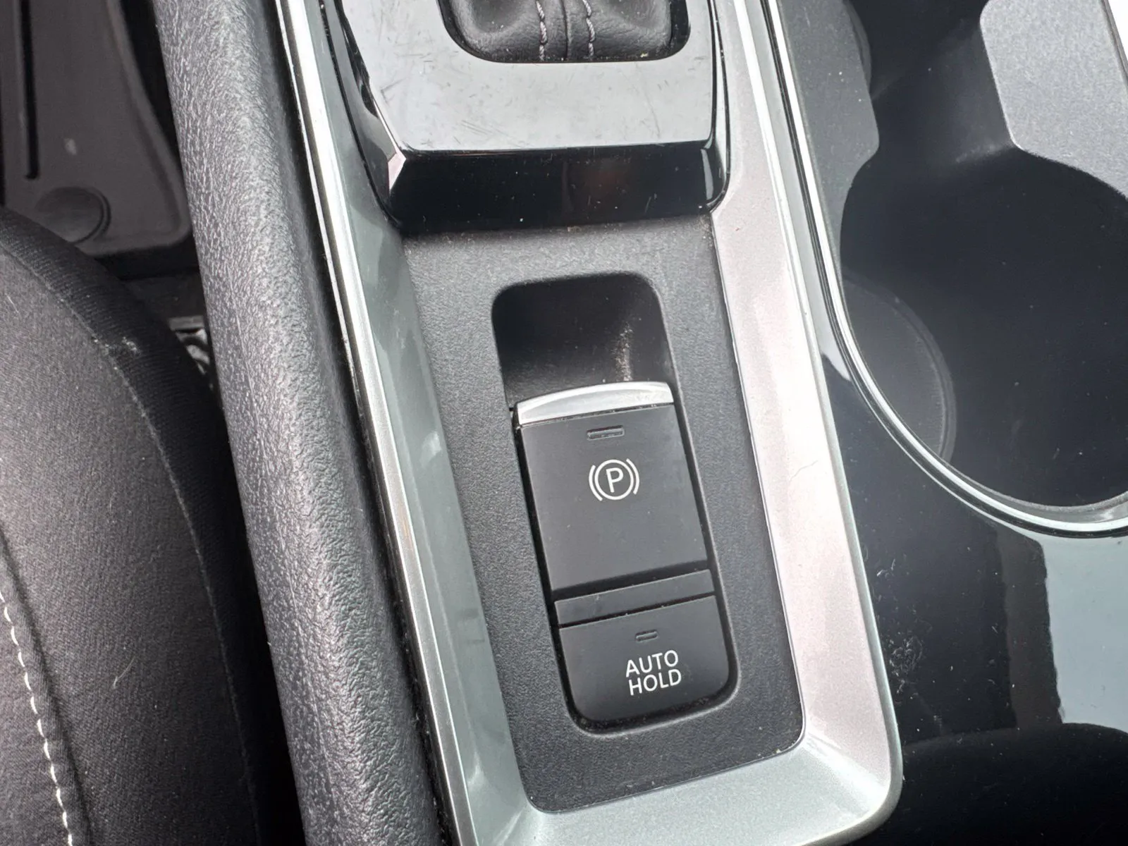 2021 Nissan Altima SV - Photo 18