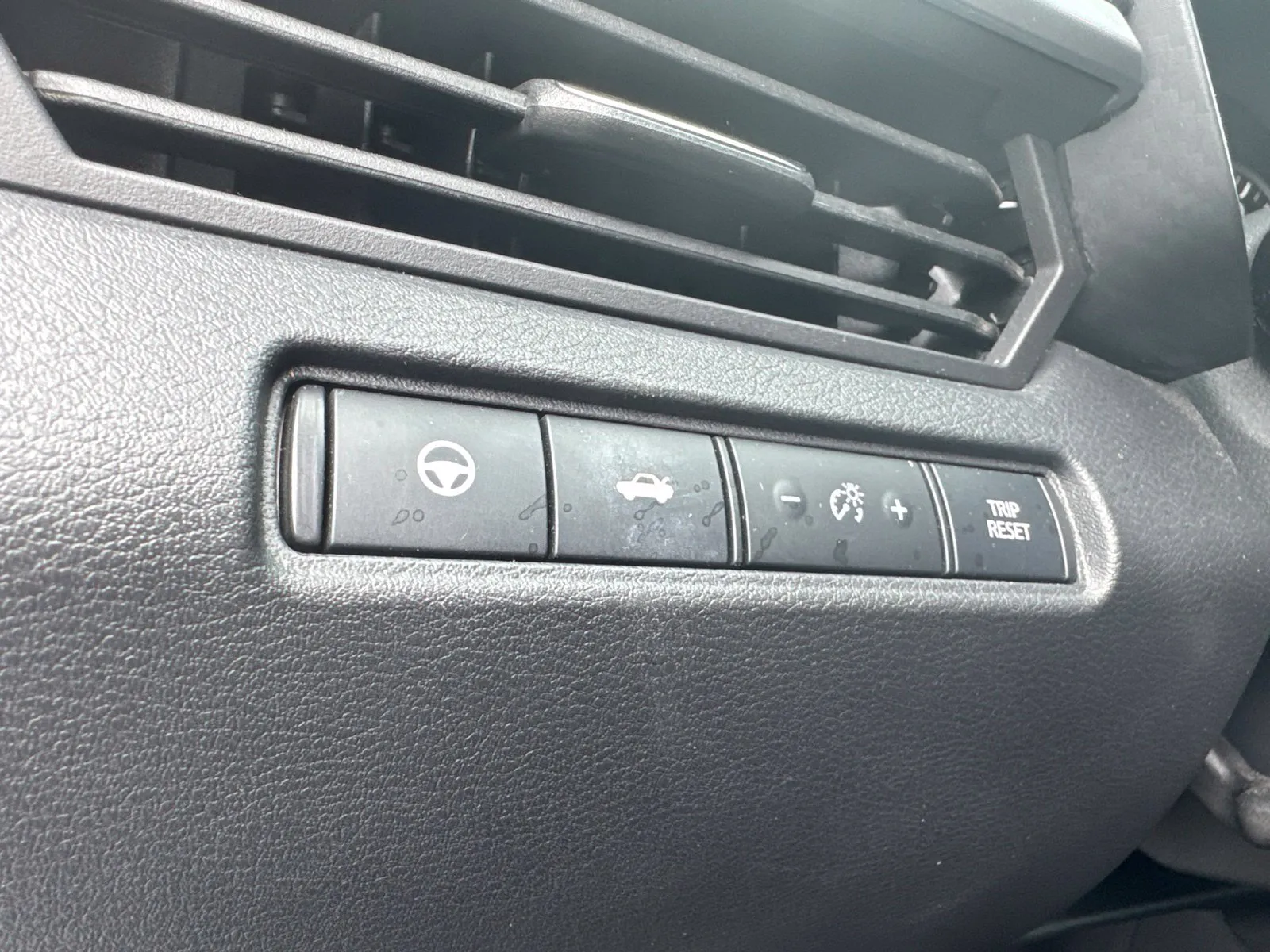 2021 Nissan Altima SV - Photo 14