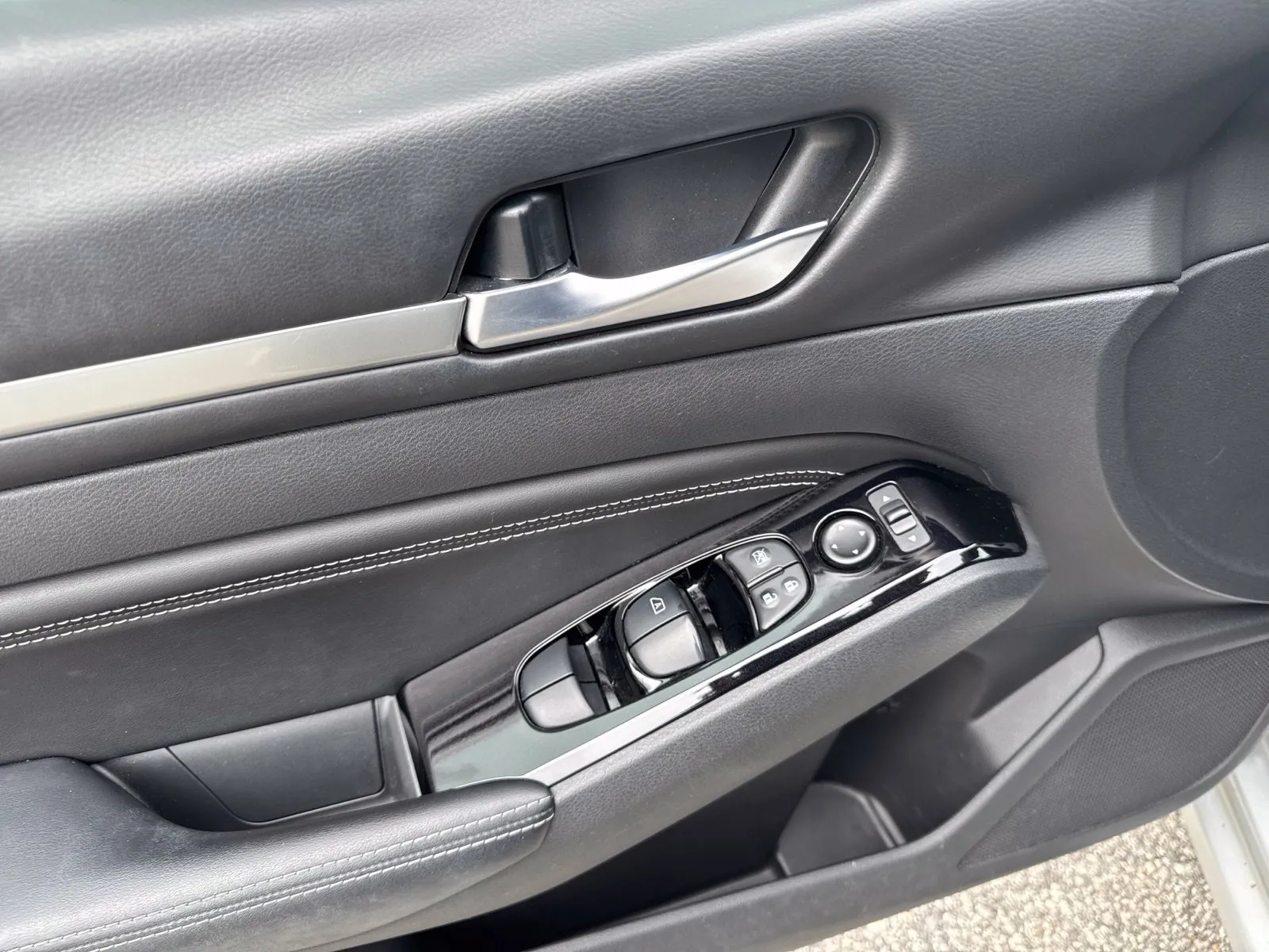 2021 Nissan Altima SV - Photo 13