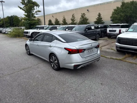 Another view of 2021 Nissan Altima 2.5 SV for sale in Lithia Springs, GA at ALM Hyundai West