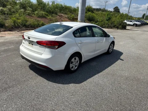 More photos of 2017 Kia Forte LX at ALM Hyundai West, GA