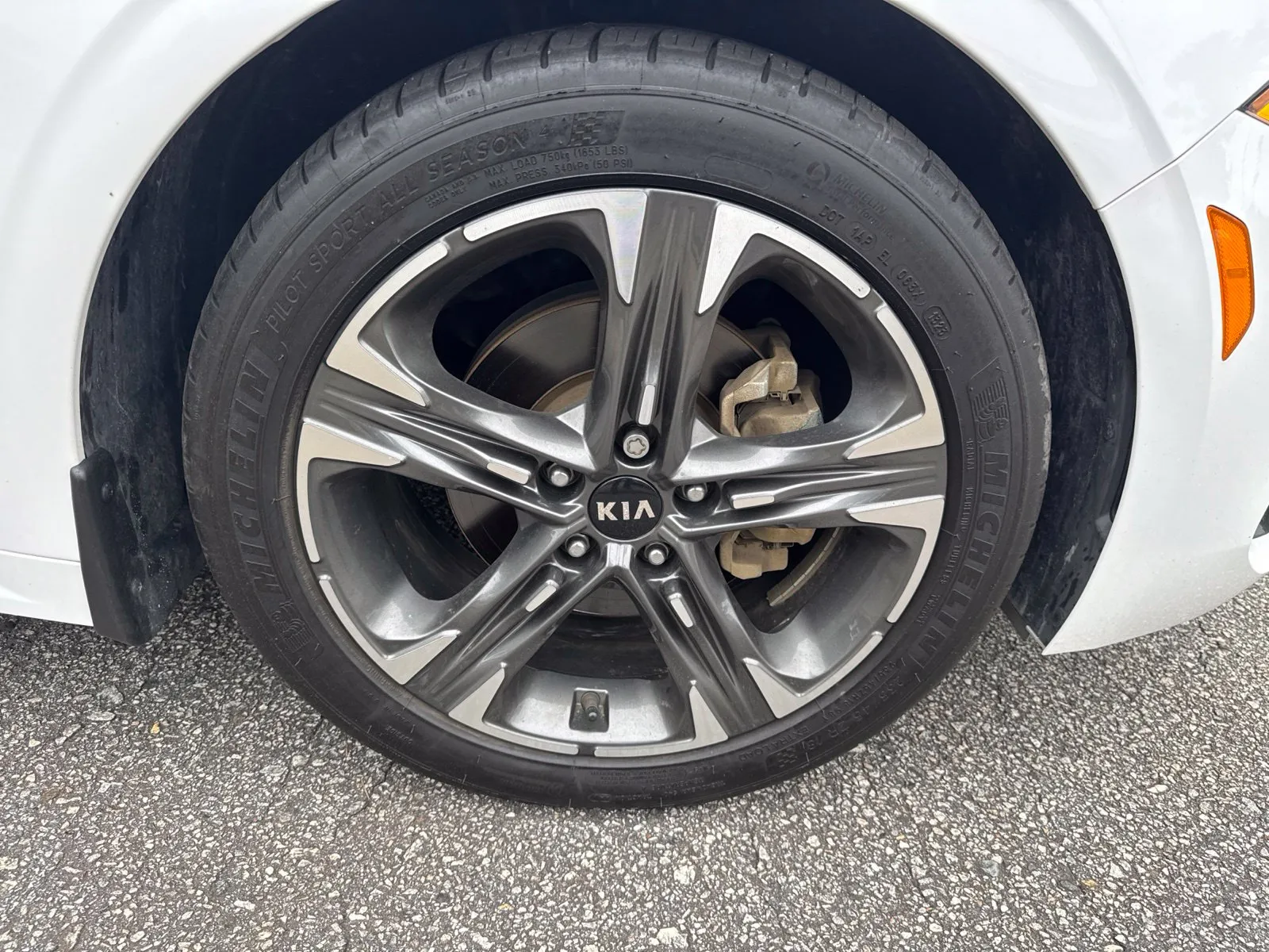 2021 Kia K5 EX - Photo 12