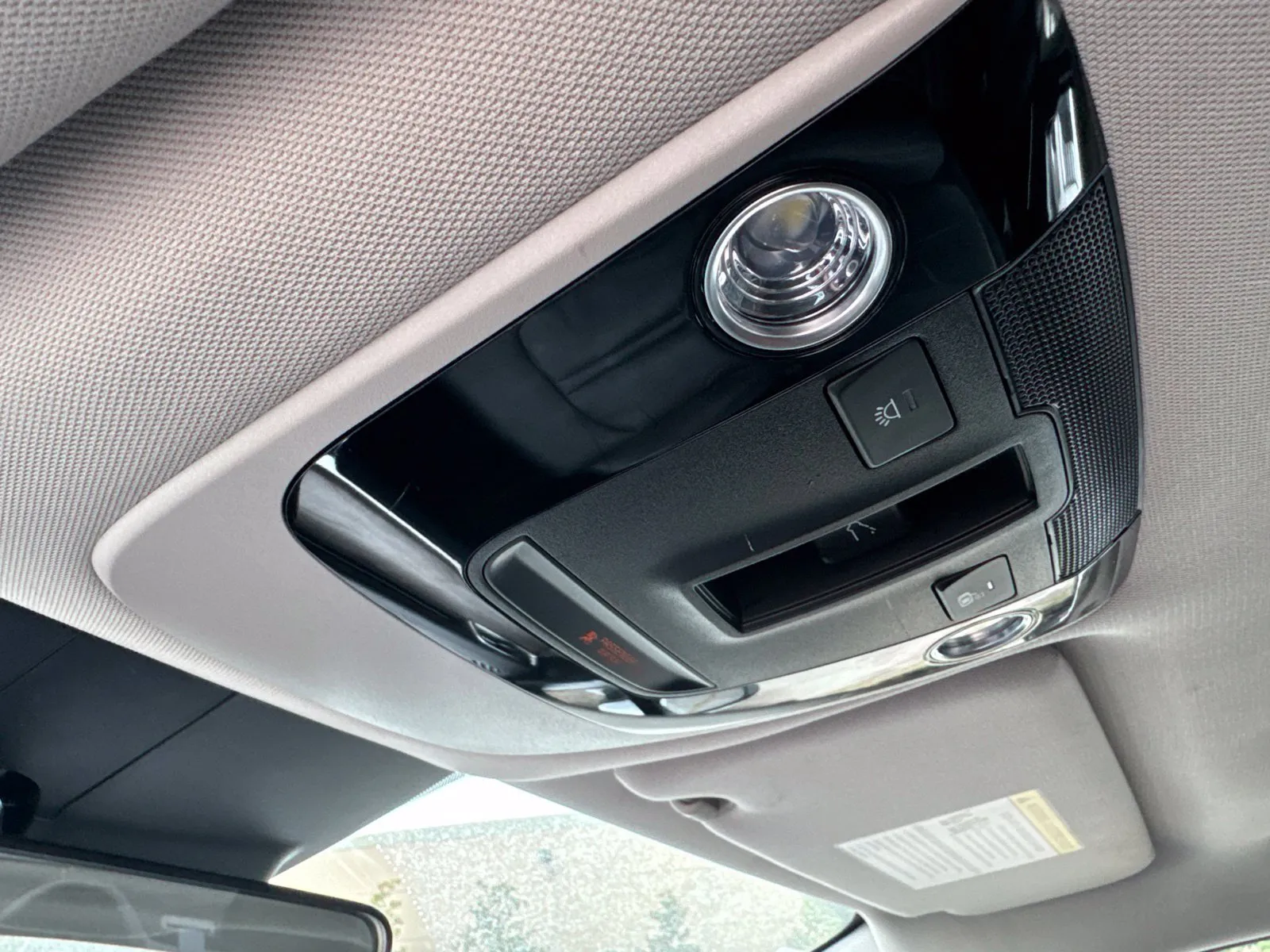 2021 Kia K5 EX - Photo 24
