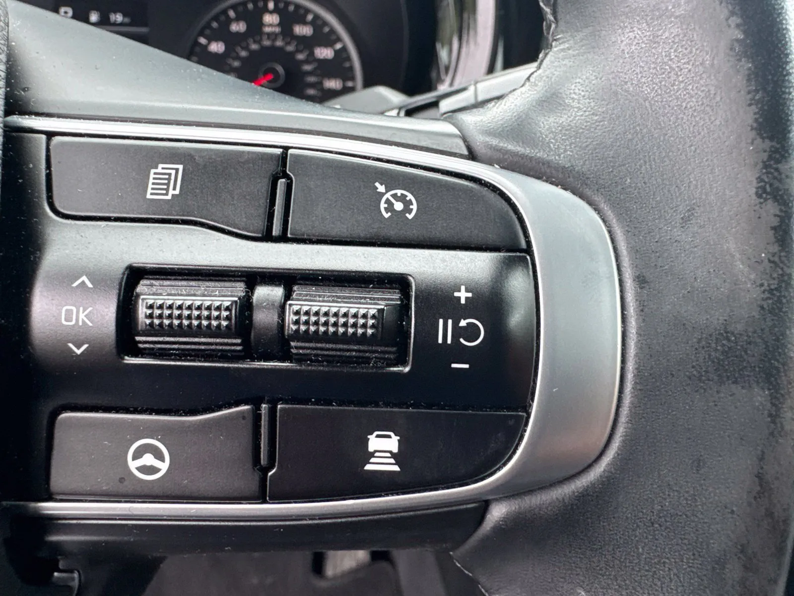 2021 Kia K5 EX - Photo 16