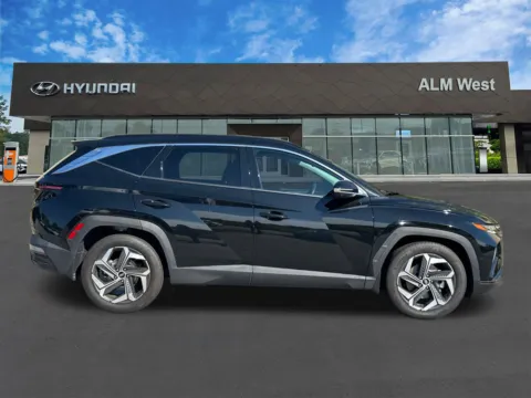 More photos of 2024 Hyundai Tucson Limited at ALM Hyundai West, GA