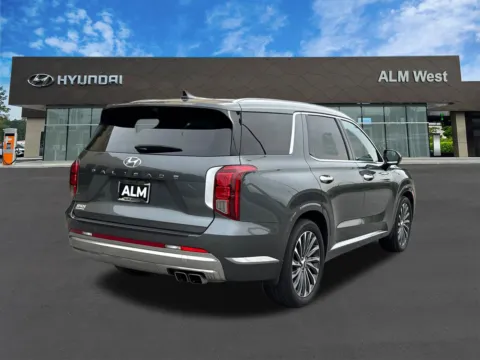 More photos of 2023 Hyundai Palisade Calligraphy at ALM Hyundai West, GA