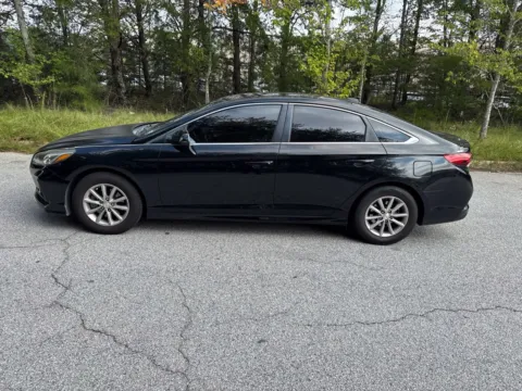 Photos of 2018 Hyundai Sonata SE for sale in Lithia Springs, GA at ALM Hyundai West