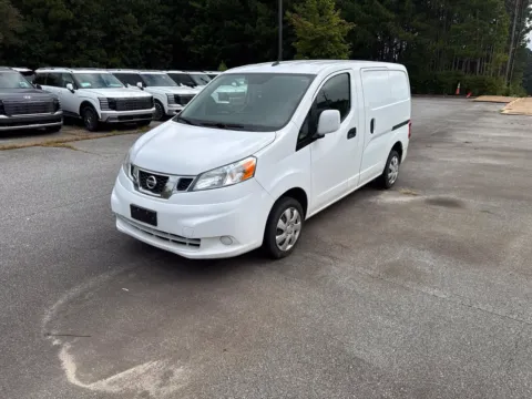 White 2015 Nissan NV200 SV for sale in Lithia Springs, GA