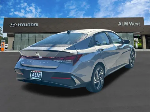 More photos of 2025 Hyundai Elantra SEL Sport at ALM Hyundai West, GA