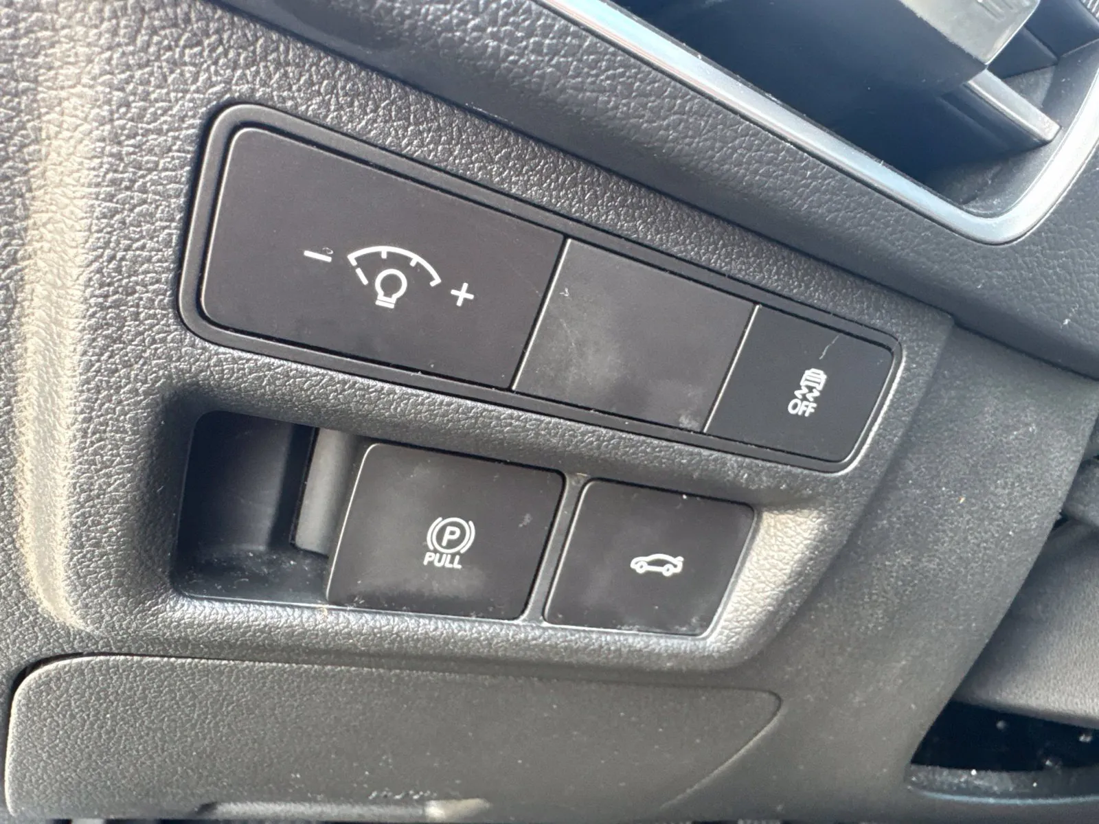 2025 Hyundai Sonata SEL - Photo 13