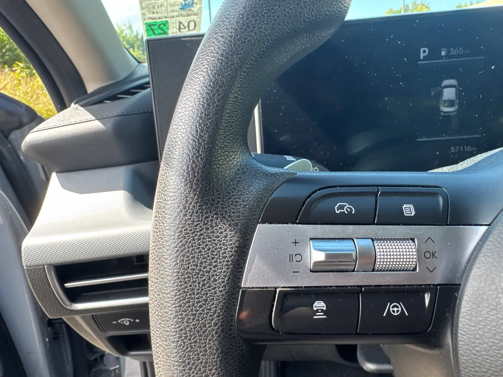 2025 Hyundai Sonata SEL - Photo 14