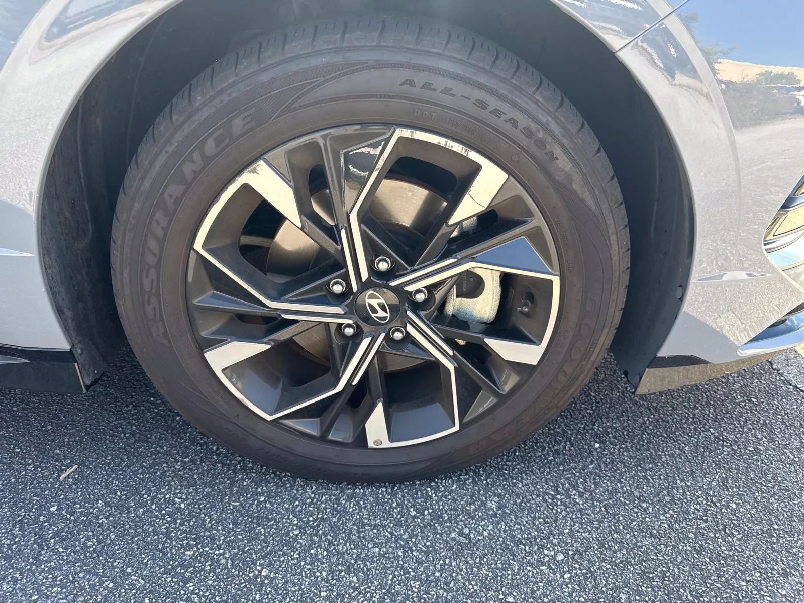 2025 Hyundai Sonata SEL - Photo 11