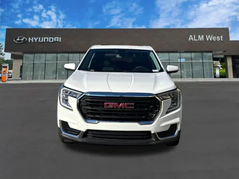 Photos of 2022 GMC Terrain SLE for sale in Lithia Springs, GA at ALM Hyundai West