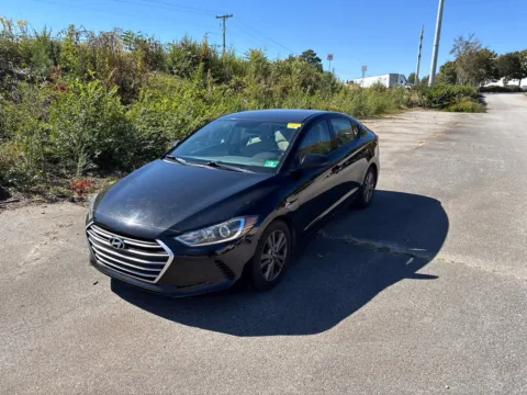 Black 2018 Hyundai Elantra SEL for sale in Lithia Springs, GA