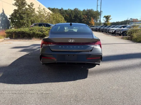 More photos of 2025 Hyundai Elantra SEL Convenience at ALM Hyundai West, GA