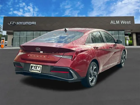 More photos of 2025 Hyundai Elantra SEL Convenience at ALM Hyundai West, GA