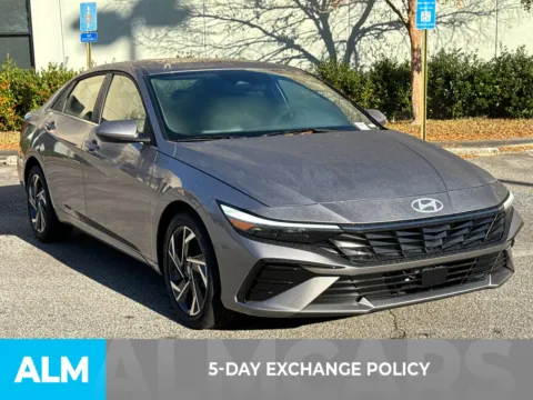 More photos of 2025 Hyundai Elantra SEL Convenience at ALM Hyundai West, GA