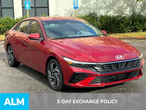More photos of 2025 Hyundai Elantra SEL Convenience at ALM Hyundai West, GA