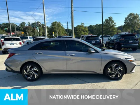 More photos of 2025 Hyundai Elantra SEL Sport at ALM Hyundai West, GA