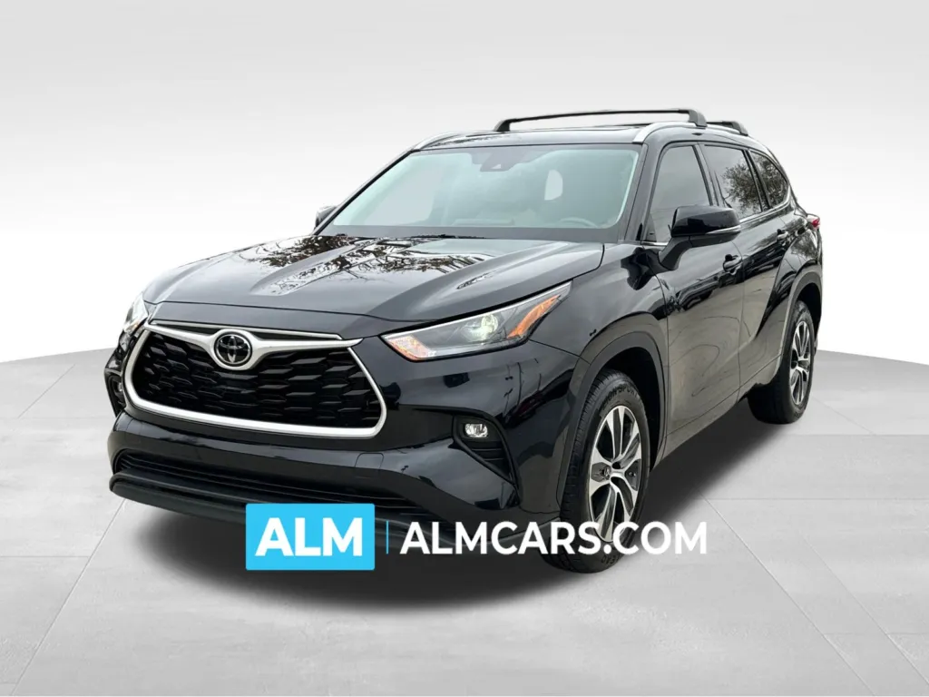 Used 2022 Toyota Highlander XLE for sale in Lithia Springs, GA | VIN ...