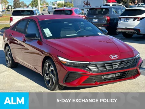 More photos of 2025 Hyundai Elantra SEL Sport at ALM Hyundai West, GA