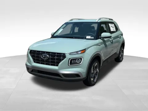 Green 2025 Hyundai Venue Limited for sale in Lithia Springs, GA