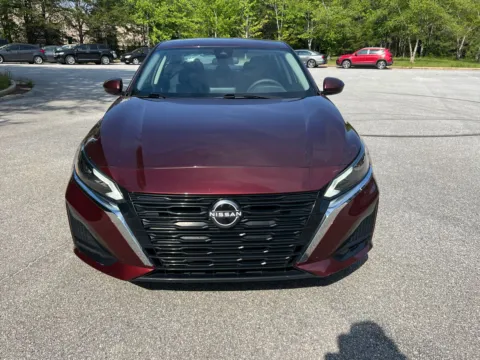 Photos of 2023 Nissan Altima 2.5 SV for sale in Lithia Springs, GA at ALM Hyundai West
