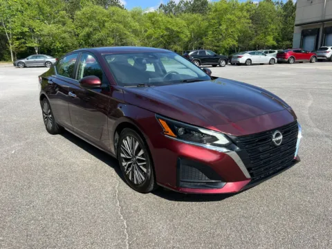 Another view of 2023 Nissan Altima 2.5 SV for sale in Lithia Springs, GA at ALM Hyundai West
