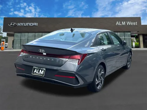 More photos of 2025 Hyundai Elantra SEL Sport at ALM Hyundai West, GA