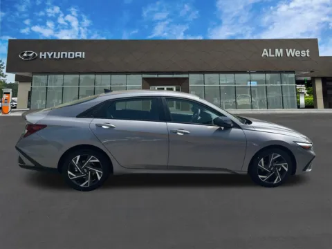 More photos of 2025 Hyundai Elantra SEL Sport at ALM Hyundai West, GA