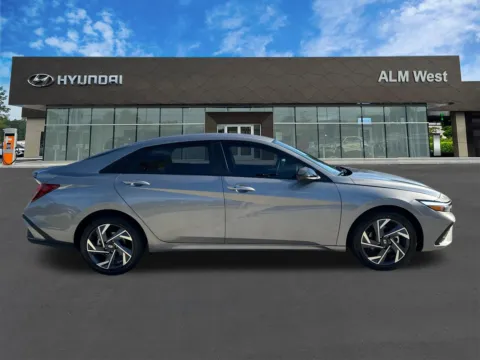 More photos of 2025 Hyundai Elantra SEL Sport at ALM Hyundai West, GA