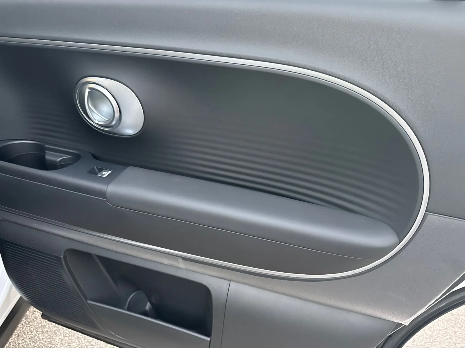 2026 Hyundai IONIQ 9 SE - Photo 17