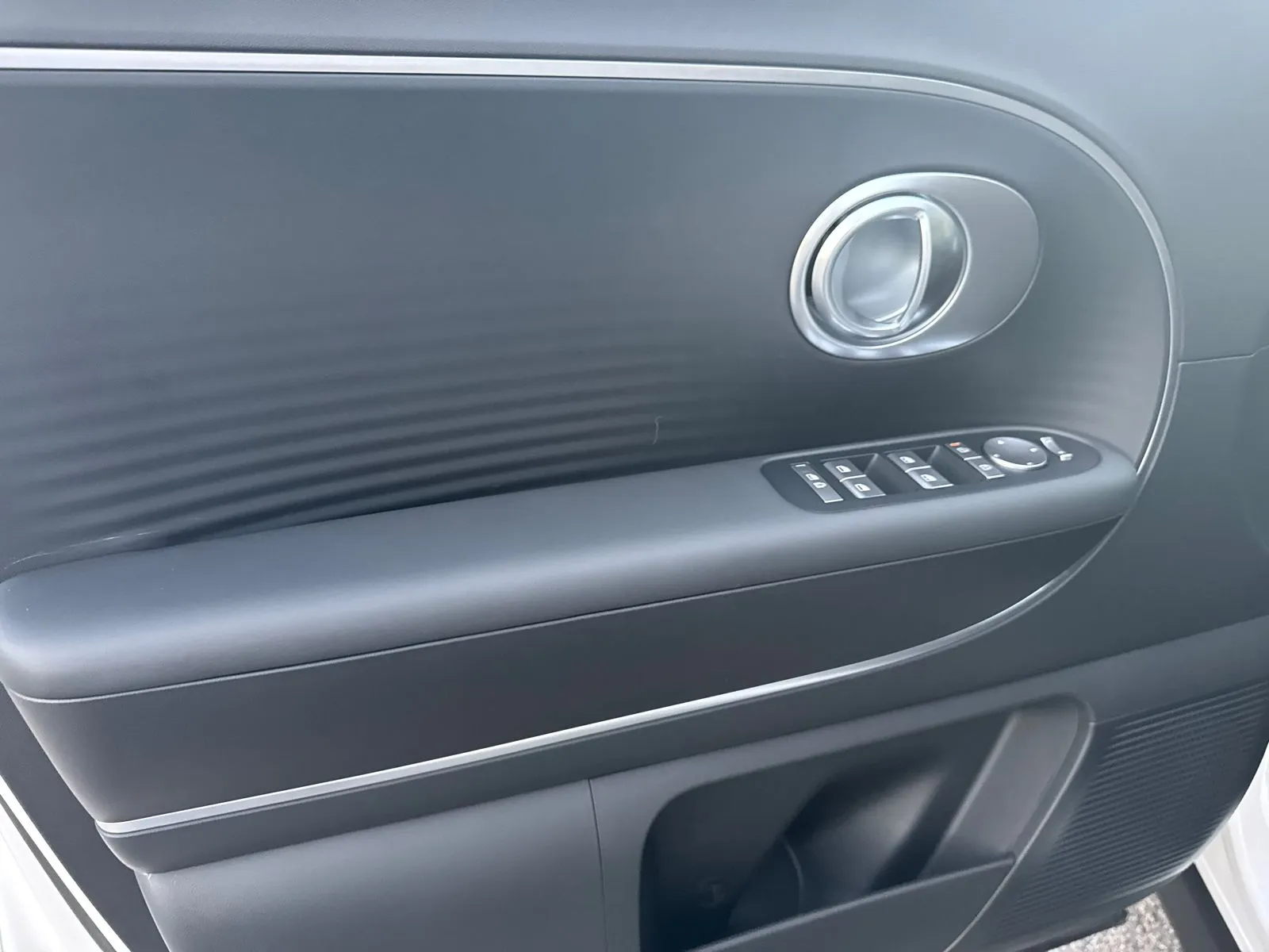 2026 Hyundai IONIQ 9 SE - Photo 11