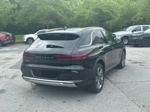 More photos of 2023 Genesis Electrified GV70 Advanced at ALM Hyundai West, GA