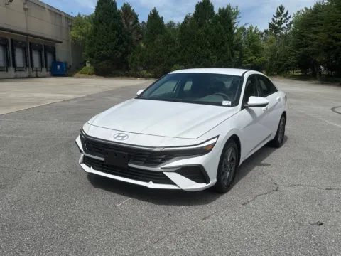 White 2024 Hyundai Elantra Hybrid Blue for sale in Lithia Springs, GA