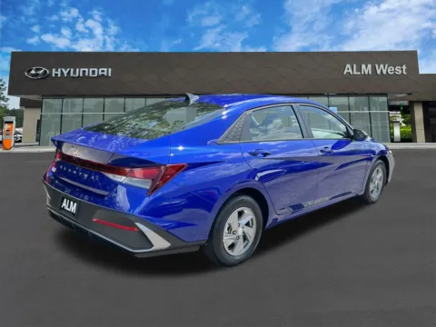 More photos of 2025 Hyundai Elantra SE at ALM Hyundai West, GA