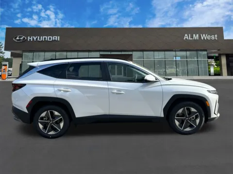 More photos of 2025 Hyundai Tucson SEL at ALM Hyundai West, GA