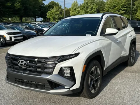 White 2025 Hyundai Tucson SEL for sale in Lithia Springs, GA