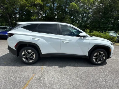 More photos of 2025 Hyundai Tucson Hybrid SEL Convenience at ALM Hyundai West, GA