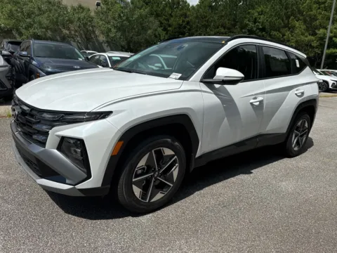 White 2025 Hyundai Tucson Hybrid SEL Convenience for sale in Lithia Springs, GA