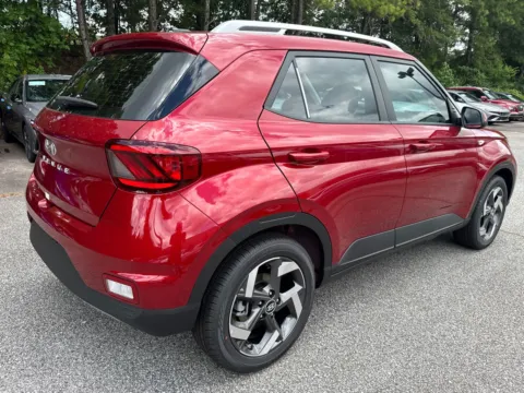 More photos of 2025 Hyundai Venue SEL at ALM Hyundai West, GA
