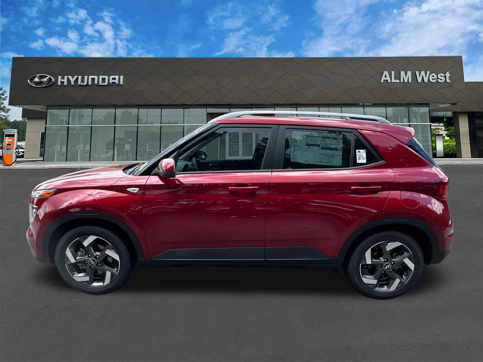 2025 Hyundai Venue SEL - Photo 9